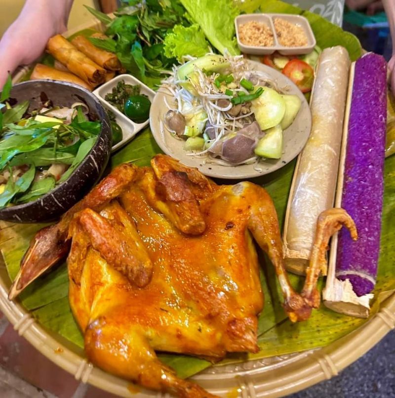 Gà Không Lối Thoát Nha Trang - Song Phụng quán
