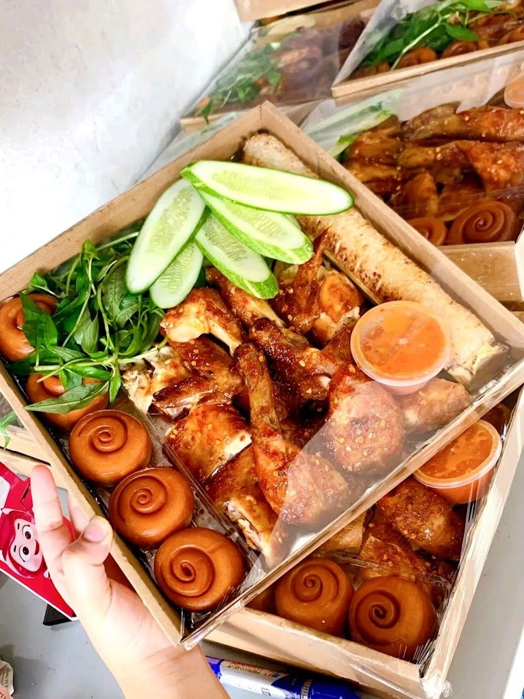 Gà Nướng Cơm Lam Bảo Linh