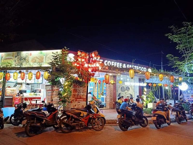 Gà rán Pizza Huế