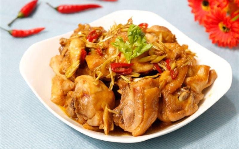 Gà xào sả ớt