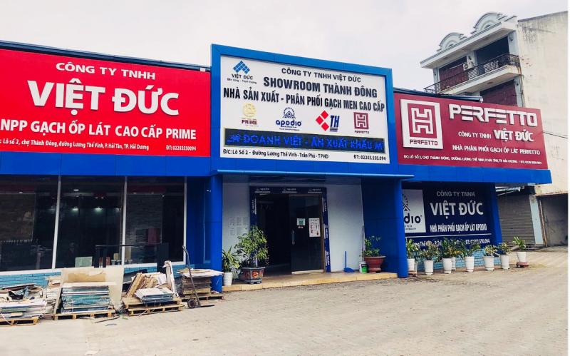 showroom Gạch ốp lát Thành Đông