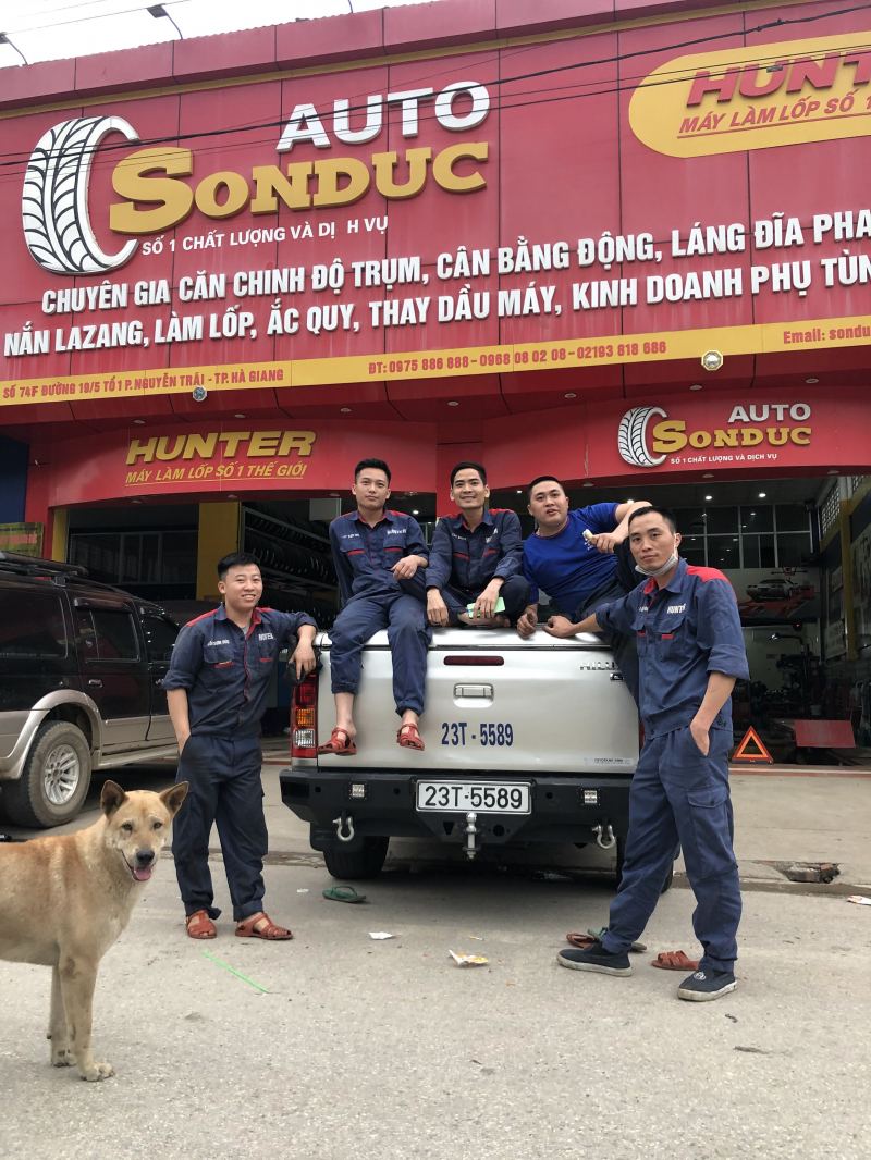 Gara ô tô Sơn Đức