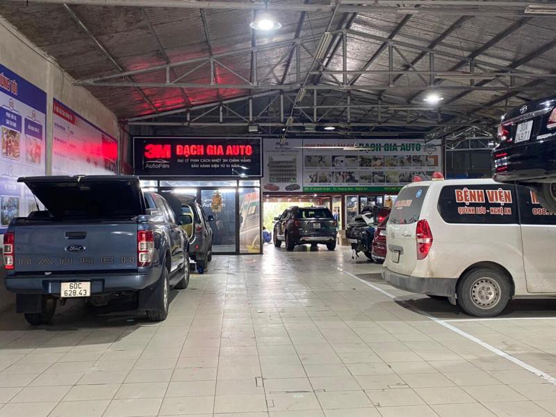 Garage Bạch Gia Auto