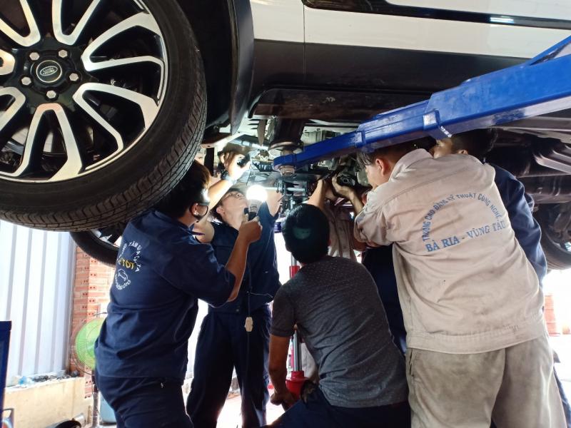 Garage ô tô Xe Tốt