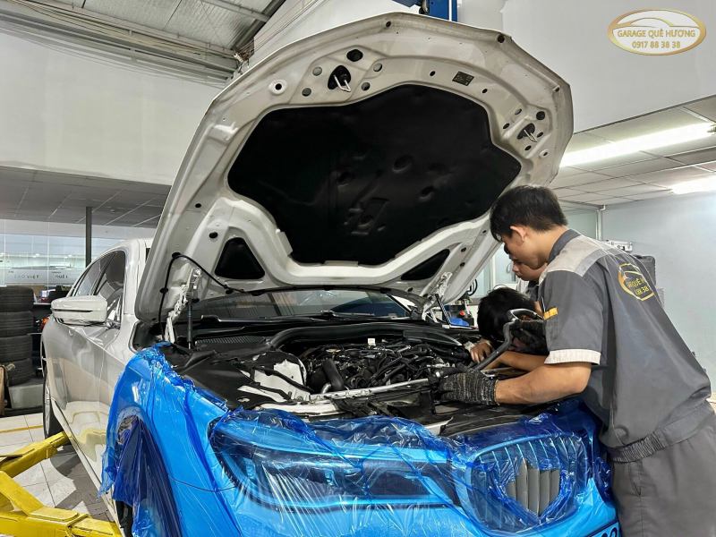 Garage Quê Hương