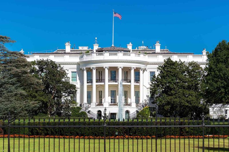 George Washington không phải là tổng thống đầu tiên sống trong Nhà Trắng