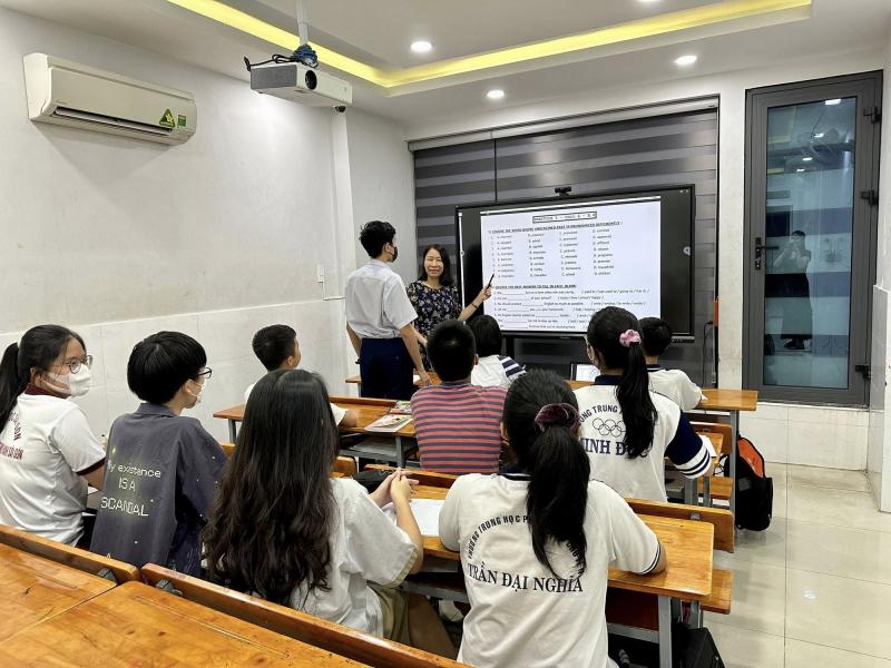 Gia Sư Đức Trí