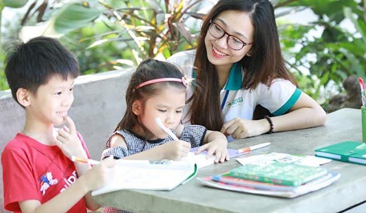 Gia sư là công việc làm thêm phù hợp với sinh viên