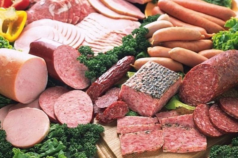 Xúc xích ăn nhiều có thể gây nhiều bệnh ung thư