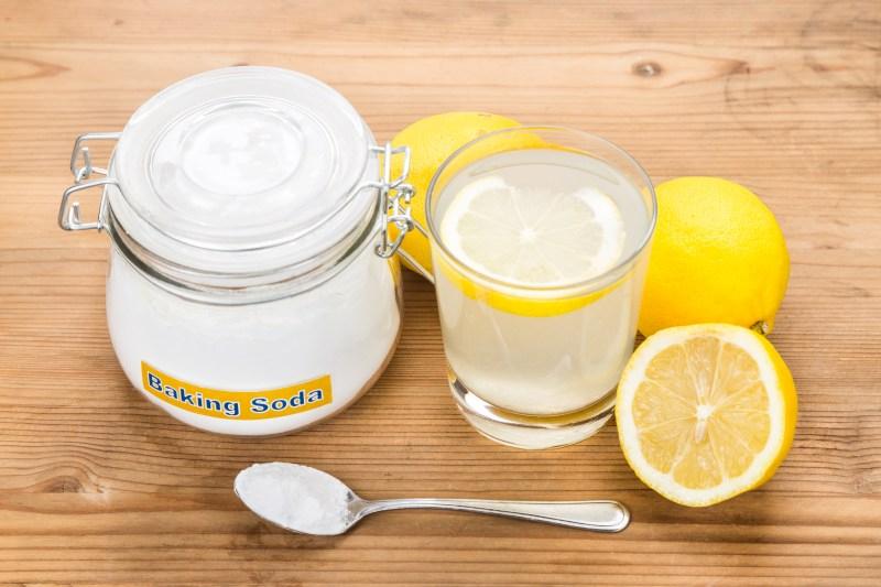 Giấm và baking soda
