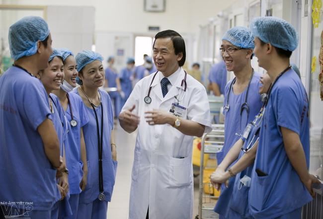 Giáo sư, Tiến sĩ Nguyễn Lân Việt
