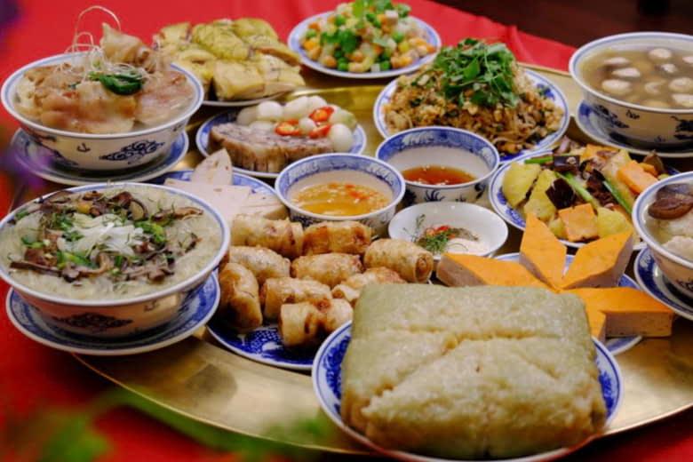 Đón mừng khoảnh khắc giao thừa