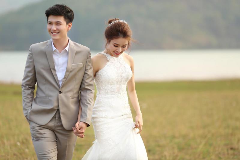 Với những bức ảnh trên bãi biển như thế này bạn chỉ cần thả chân trần trên cát là rất tuyệt rồi