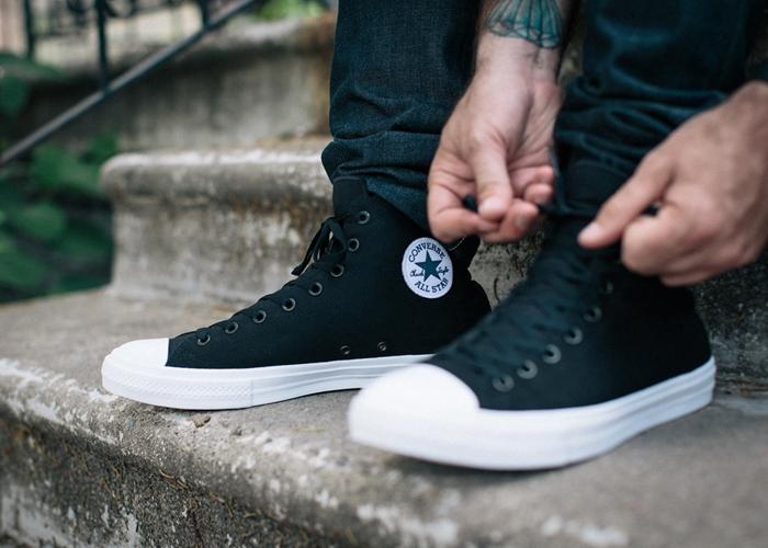 Một kiểu giày sneaker cho nam