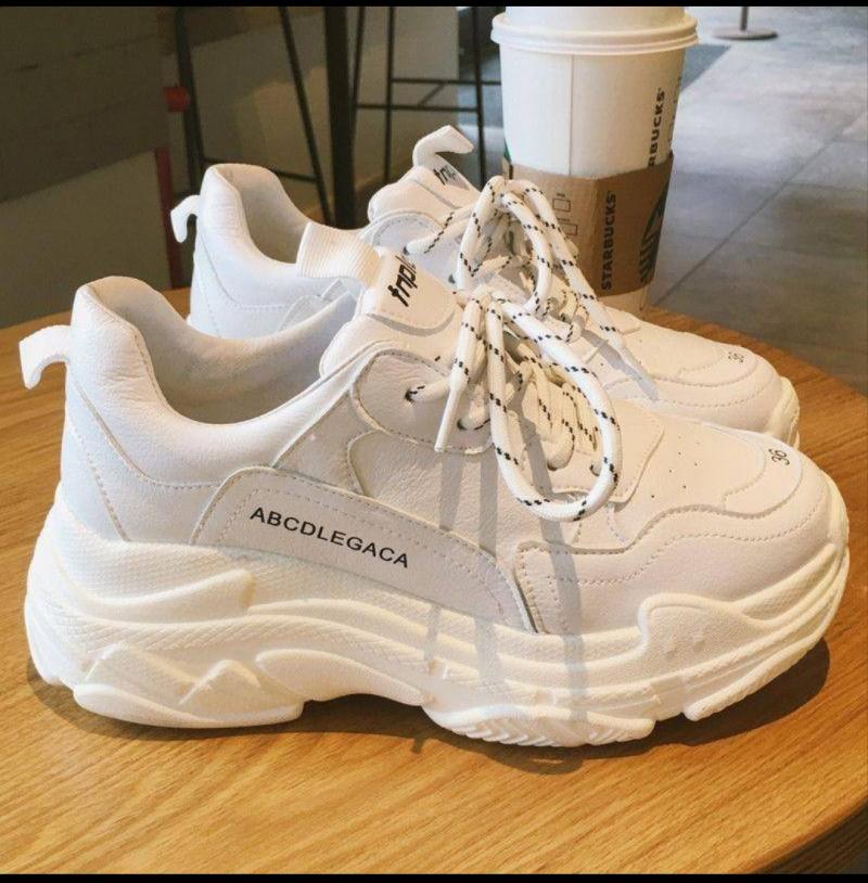 Giày Sneaker
