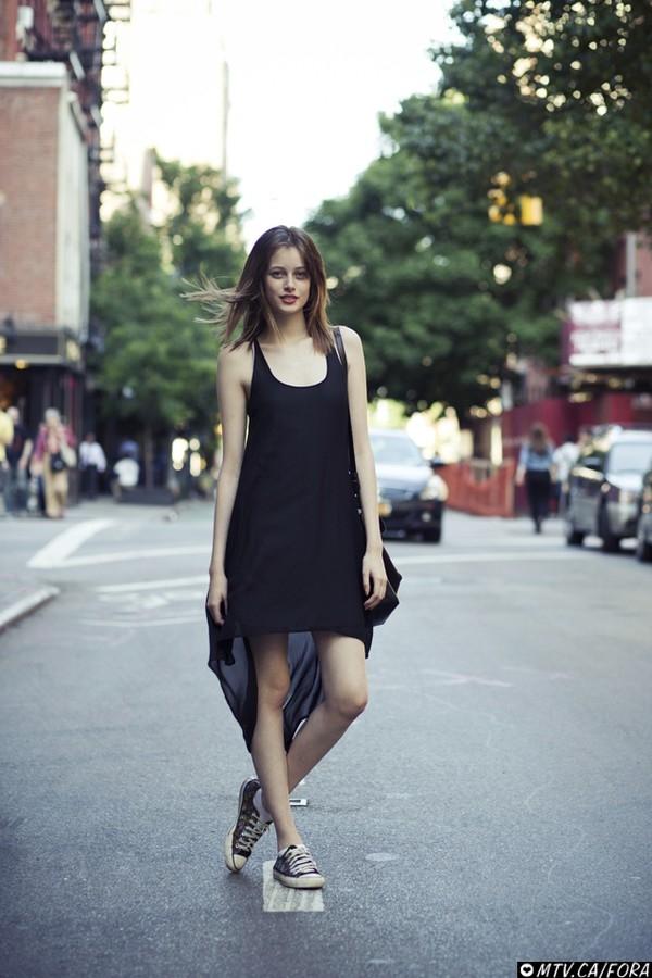 Giày sneaker vải