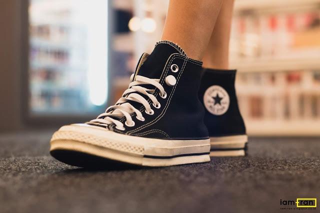 Giày sneakers vải (Canvas Sports)