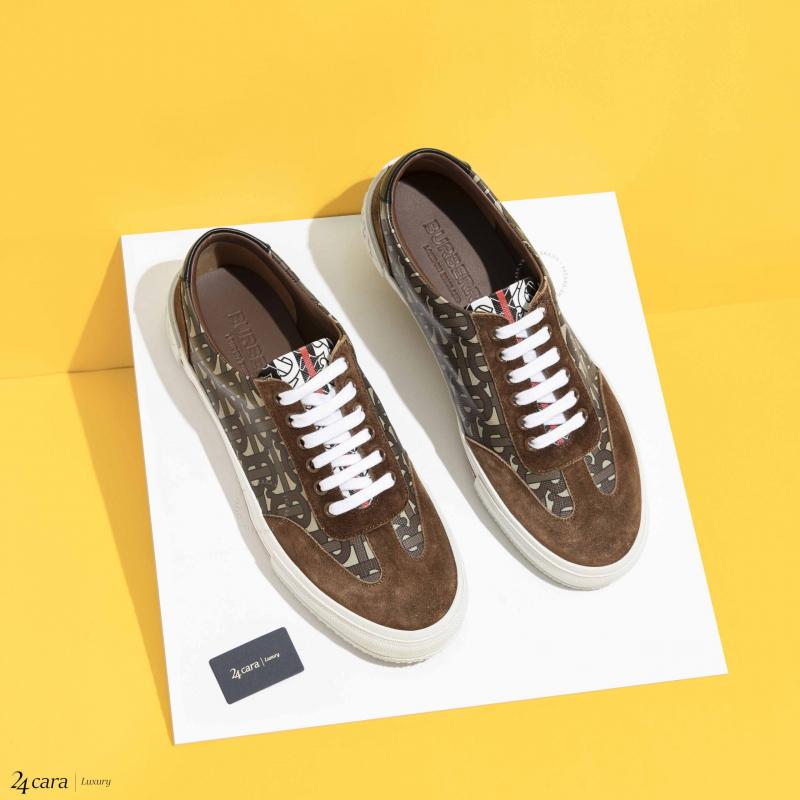 Giày thể thao Burberry