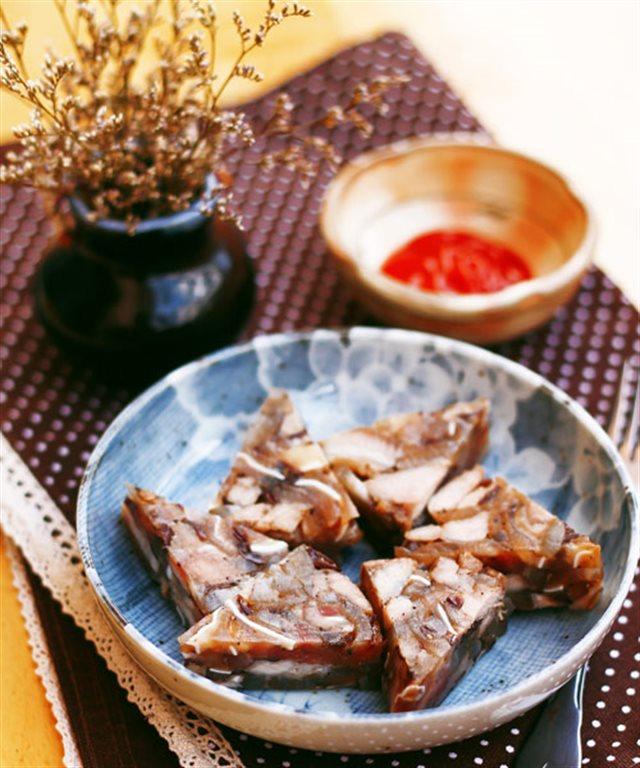 Giò xào bằng thịt ba chỉ