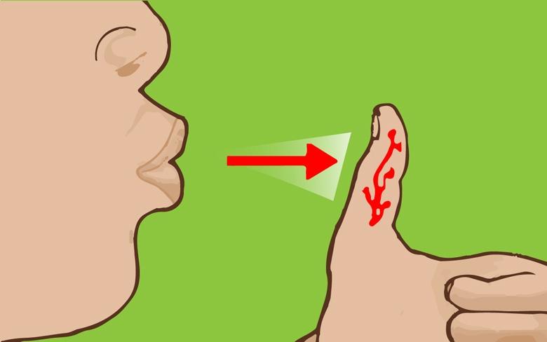Giữ bình tĩnh bằng cách thổi vào ngón tay cái