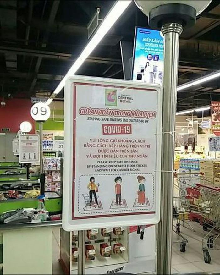 Giữ khoảng cách