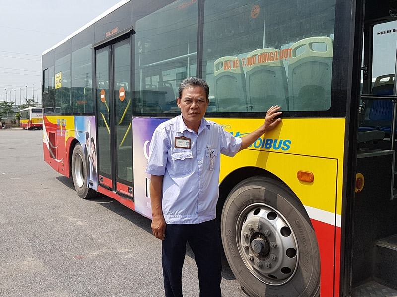 Bác tài xế tuyến xe 02