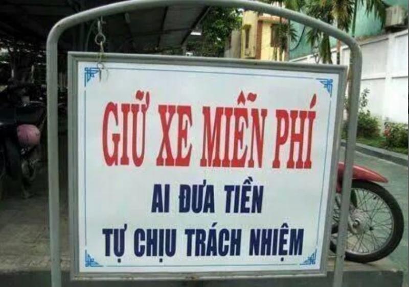 Bảng đặt tại bệnh viện Mắt Đà Nẵng cực kì gây ấn tượng