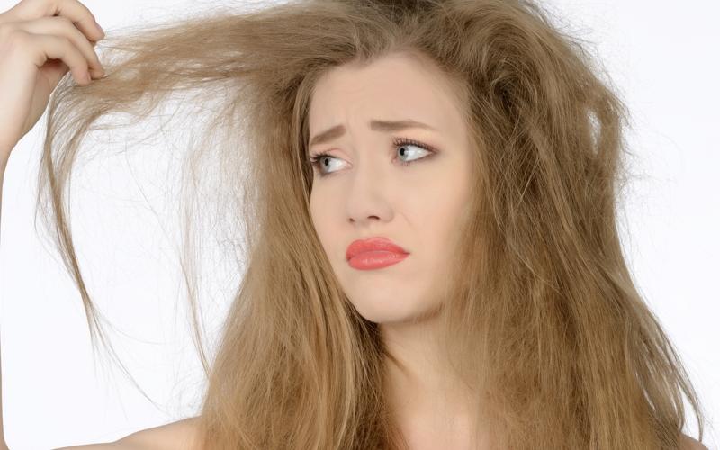 Vitamin E khắc phục tình trạng tóc khô và chẻ ngọn
