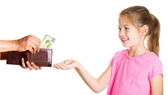 Giúp trẻ có mục tiêu tiết kiệm
