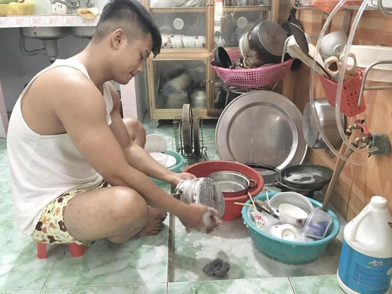 Giúp vợ việc nhà khi vợ mang bầu nhé