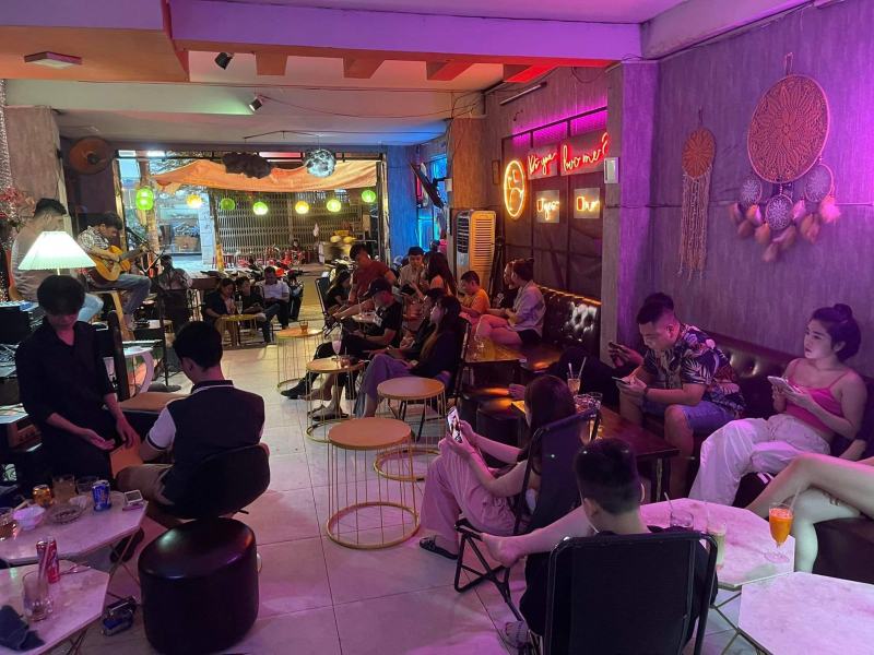Gỗ Acoustic Cafe