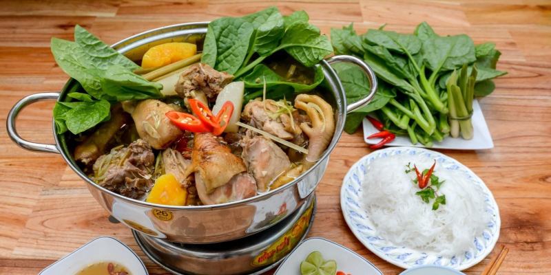 Góc Đà Lạt - Lẩu Gà Lá É