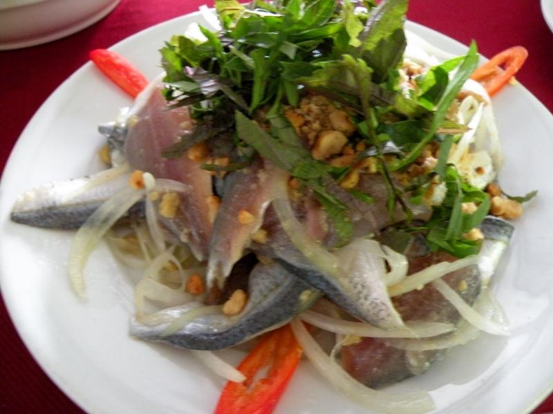 Gỏi cá Cây bàng.