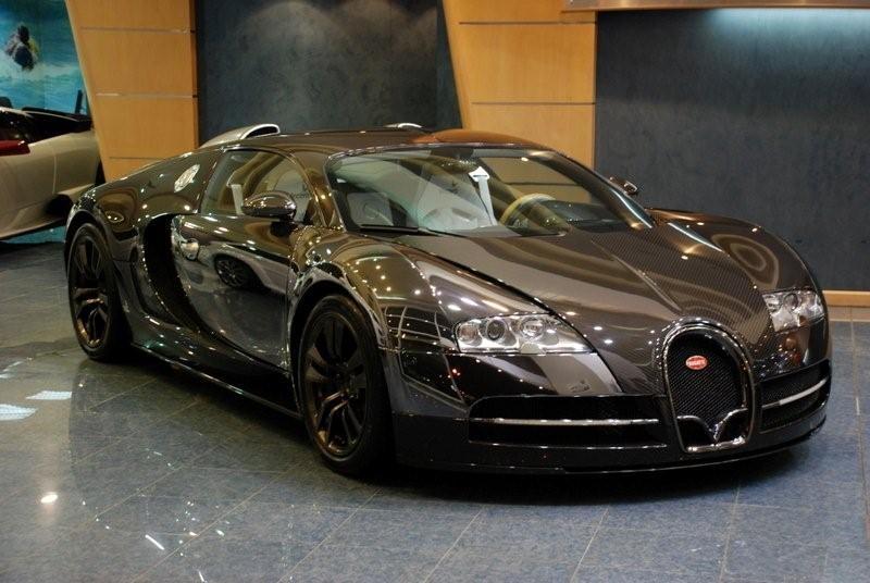 Gói độ vỏ full carbon cho siêu xe Buggati Veyron