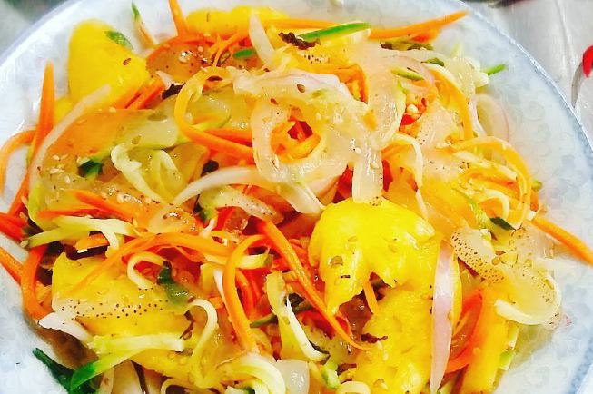 Gỏi sứa hành tây