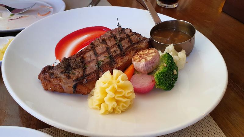 GRILLE6 Steakhouse