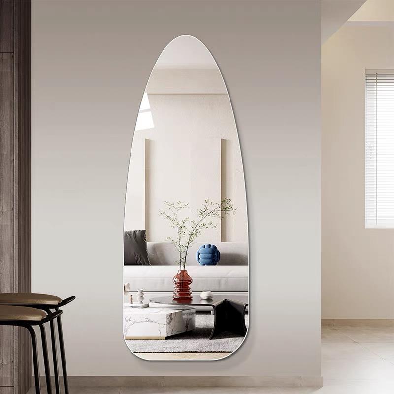 Gương trang trí cách điệu