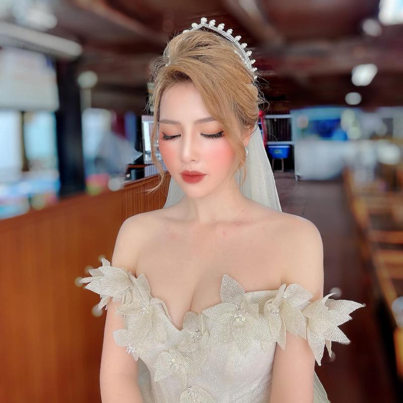 Hà Phạm Make Up (Tom Studio)