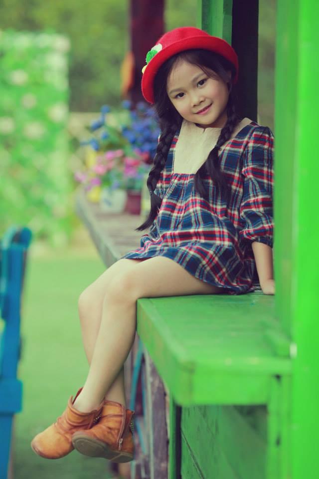 Mẫu nhí Hà Thiên Trang