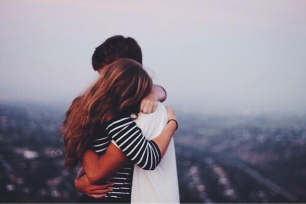 Hai bạn luôn tôn trọng khuyết điểm của nhau