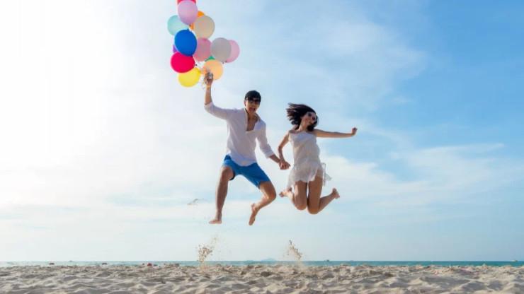 Hai bạn tin tưởng nhau và rất ít khi ghen tuông
