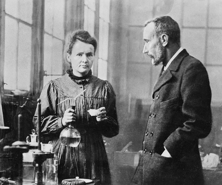 Marie và Pierre Curie