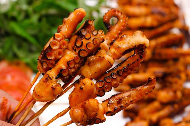 Hải sản xiên que nướng