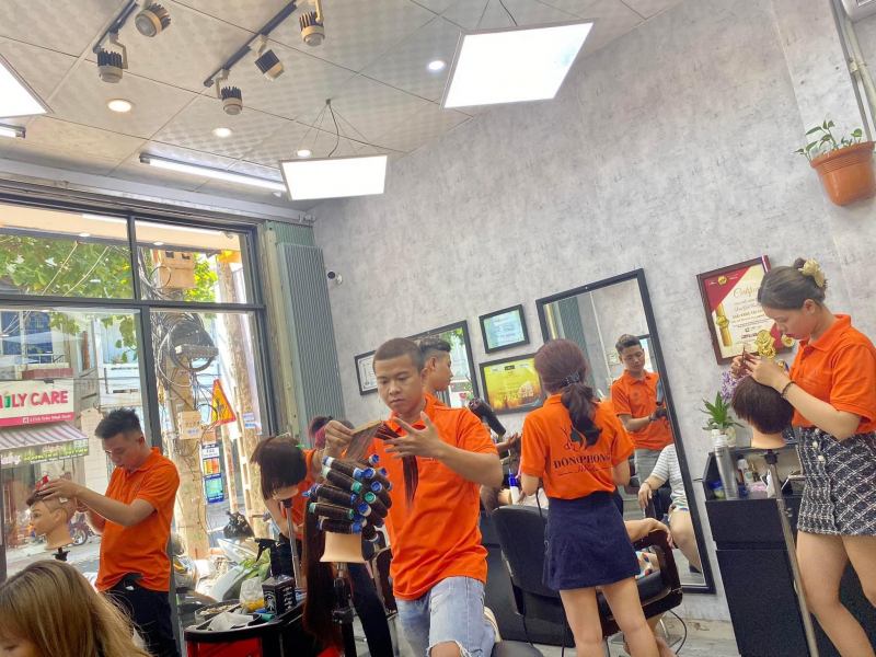 Hair salon Đông Phong