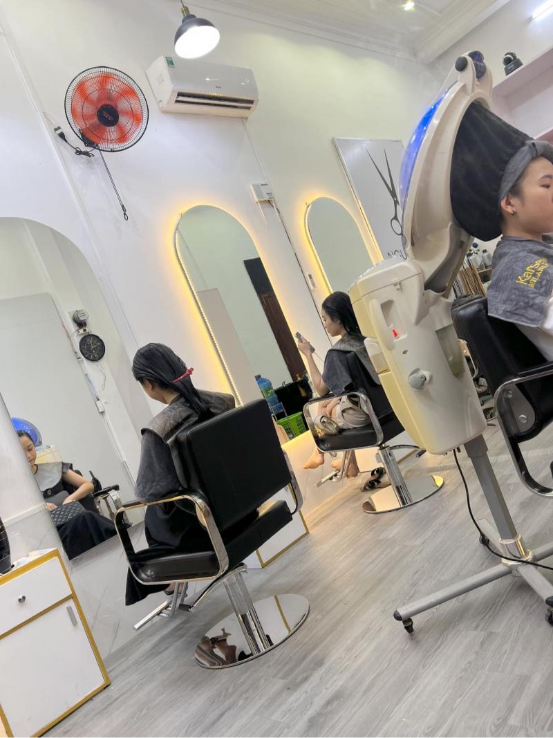 Hair Salon Nguyễn Hưng