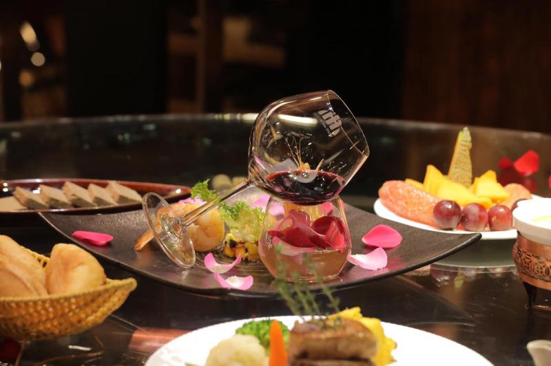 Hầm Rượu Vang Wine & Wood