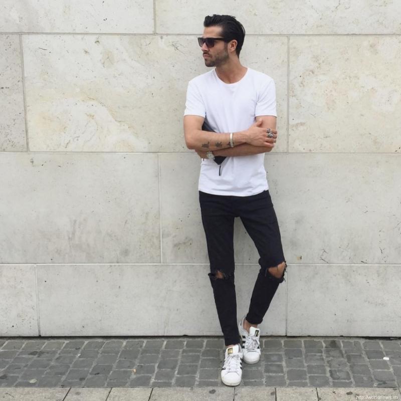 Hạn chế để sneaker trắng dưới ánh nắng Mặt Trời