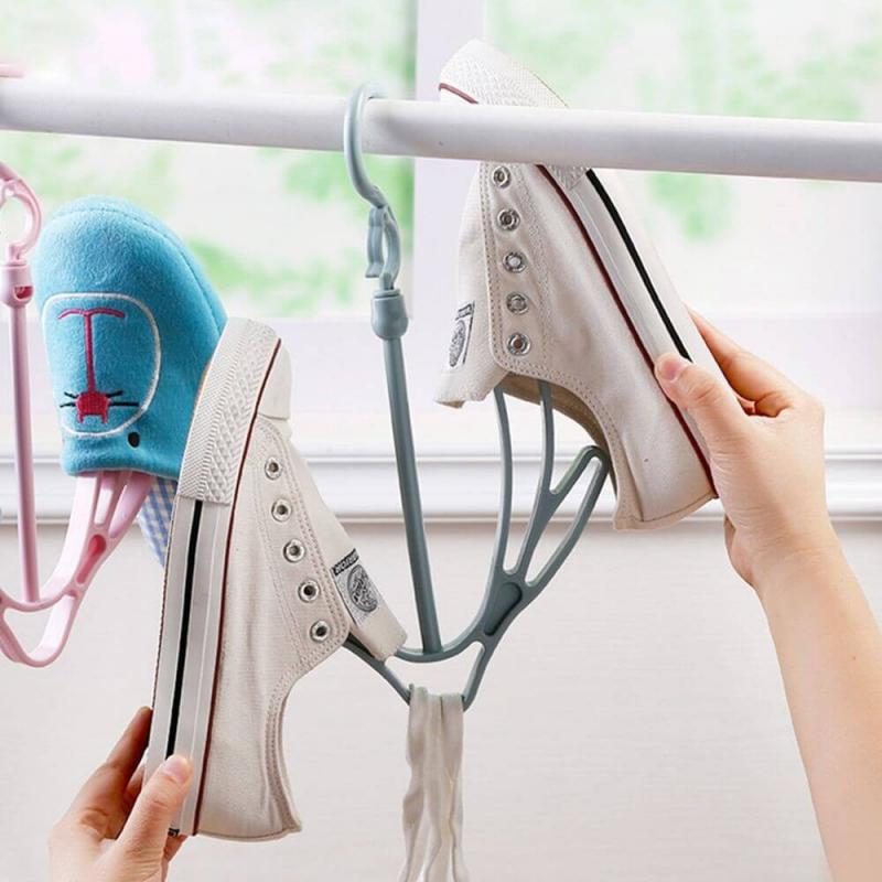 Hạn chế để sneaker trắng dưới ánh nắng Mặt Trời