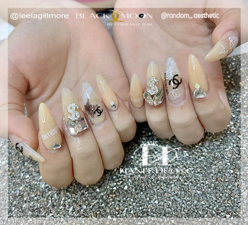 Hạnh Dương Nail