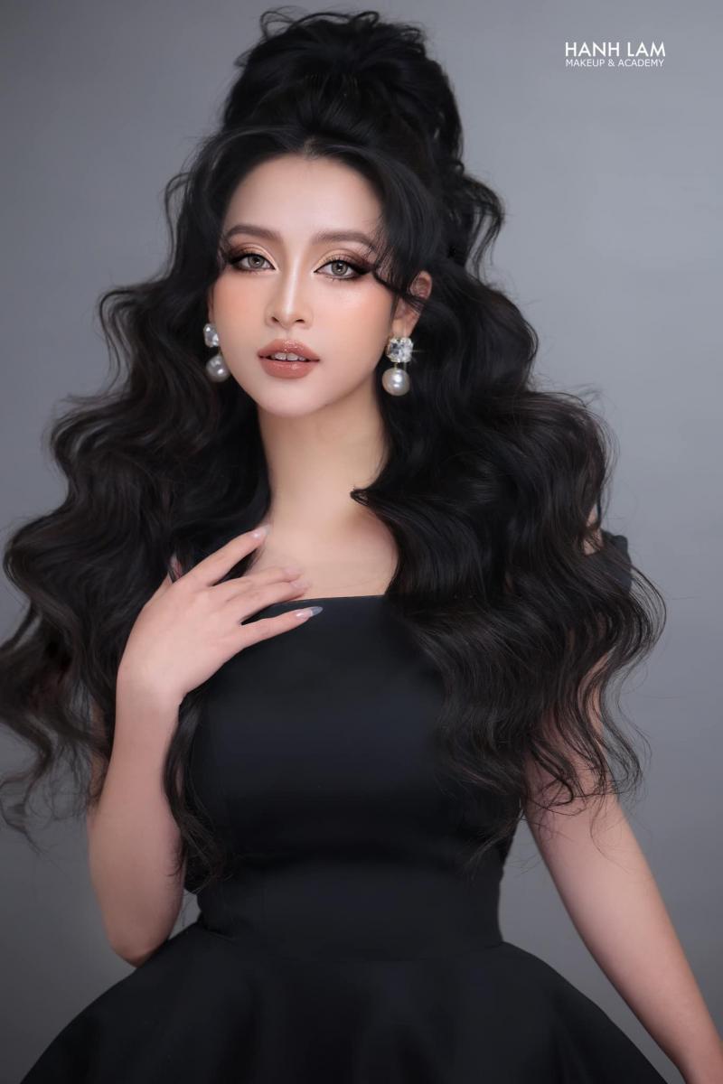 Hạnh Lâm Makeup & Academy